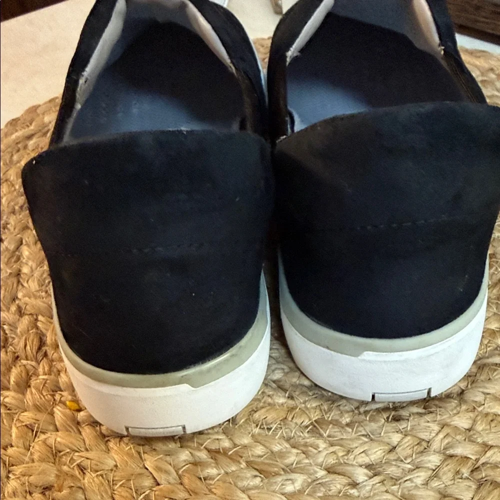 Ziki Women's Black Slip-On Sneakers - Picture 3 of 6